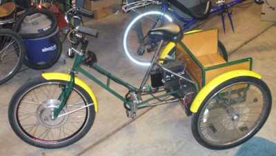 Trike with dog box.jpeg