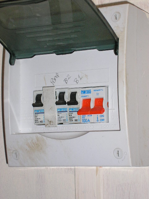 Fuse board for genny