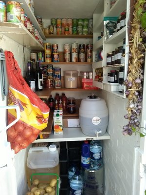 PANTRY 2 (1).jpg