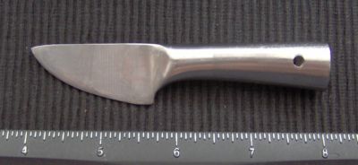 knife1.jpg