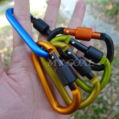 $_12 carabiner.jpg